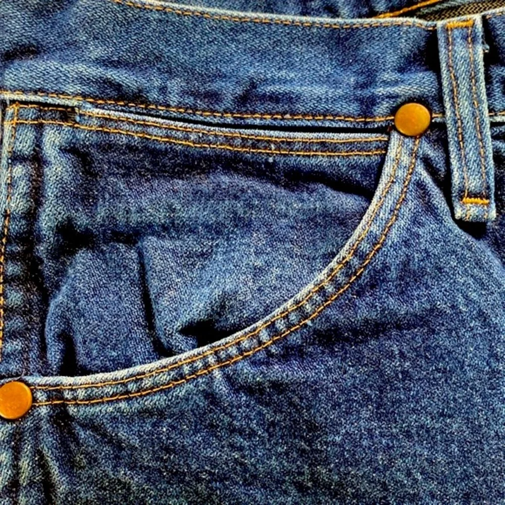 WRANGLER® COWBOY CUT® ORIGINAL FIT JEAN IN DARK STONE SIZE 40 X 30 💙EUC💙